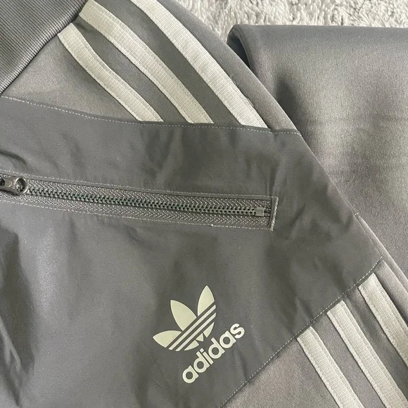 Fleece Adidas Sweatpants ((Reflective)) - Picture 4 of 6